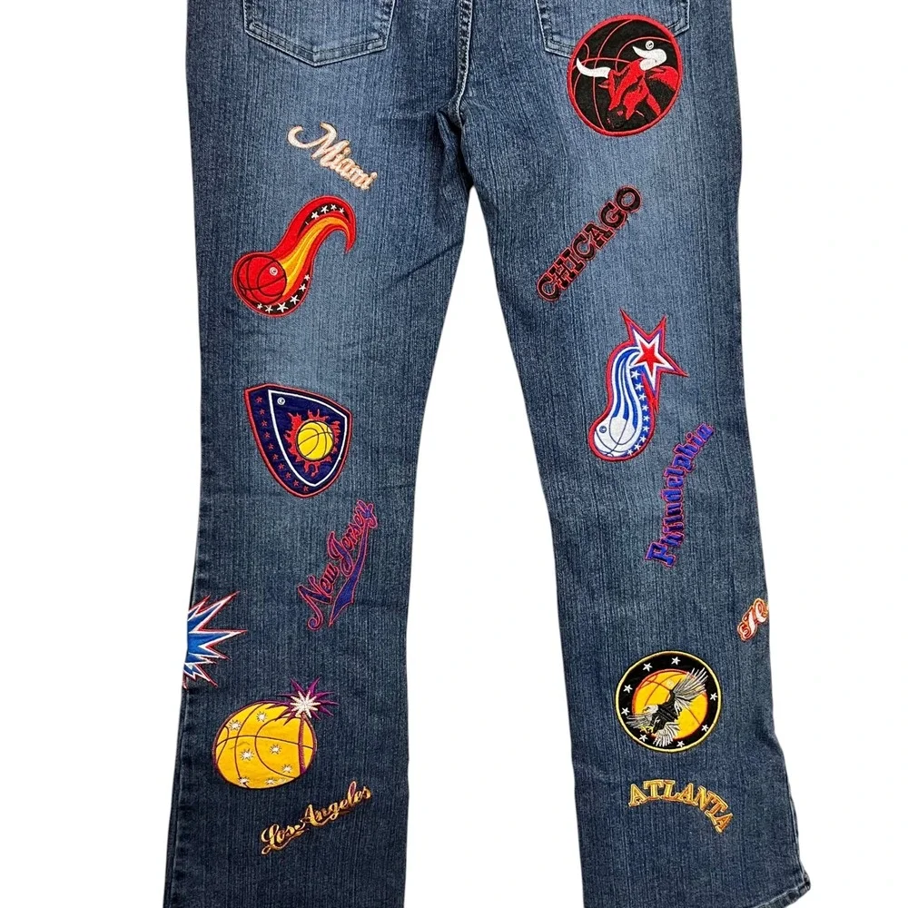 LE MORE Vintage 90's Size 9‎ Embroidered NBA Patch Flare Jeans Retro Y2K Style